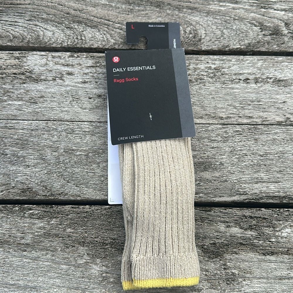 Lululemon Men's Crew-Length Ragg Socks Large NWT Light Ivory Multi/Washed Yellow